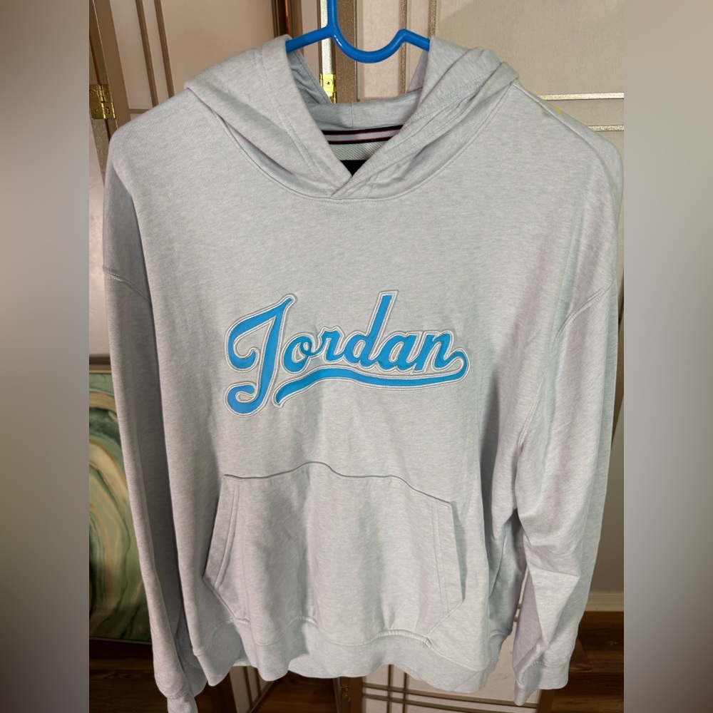 Authentic Jordan Men’s Gray Hoodie w/ UNC Blue Logo - Size Medium - NWOT